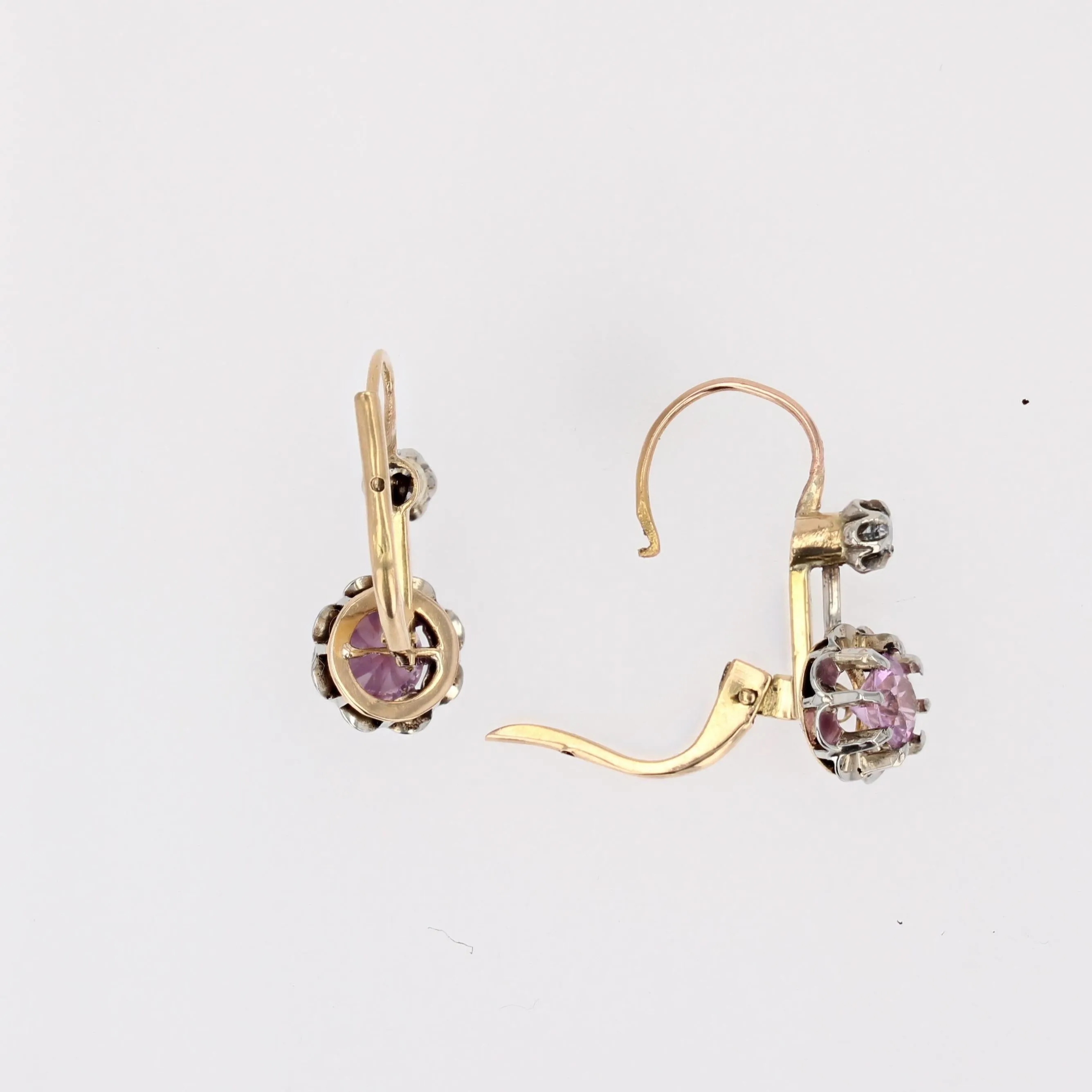 20th Century Pink Sapphire 18 Karat yellow Gold Platinum Lever Back Earrings