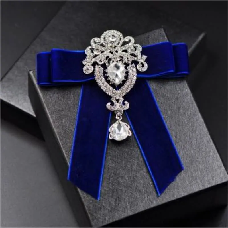 2Pcs Royal Rhinestone Brooch Velvet Bow Tie Set