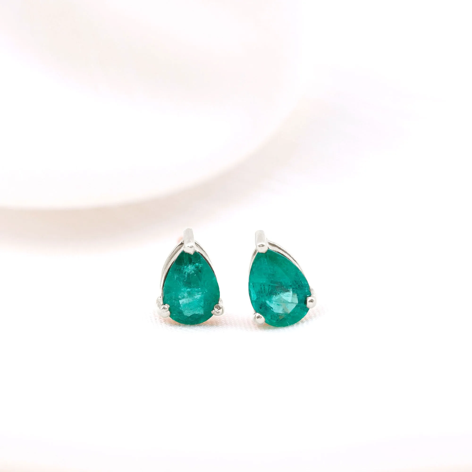 5X7 MM Pear Cut Emerald Solitaire Stud Earring