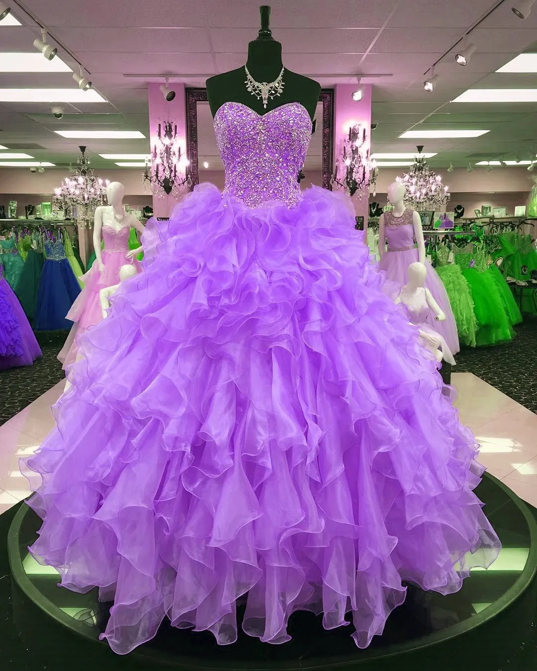 Ball Gowns Quinceanera Dresses Ruffles Skirt With Beading Sweetheart