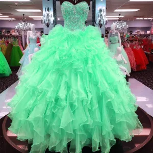 Ball Gowns Quinceanera Dresses Ruffles Skirt With Beading Sweetheart