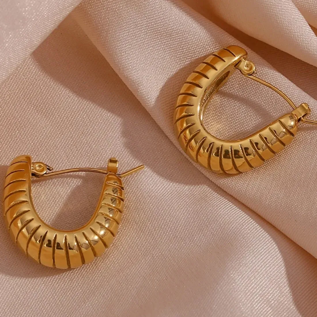 Chunky Ribbed Statement Hoops Earrings