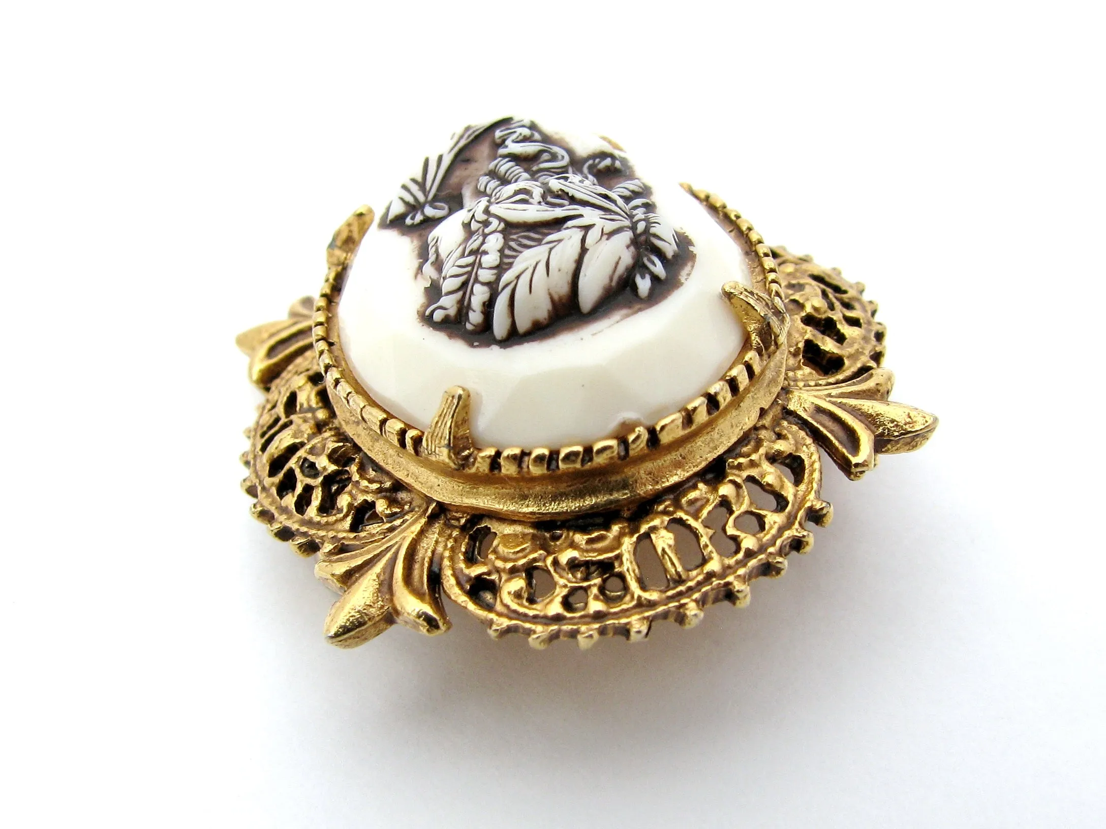 Florenza Cameo Gold Brooch Pin Vintage