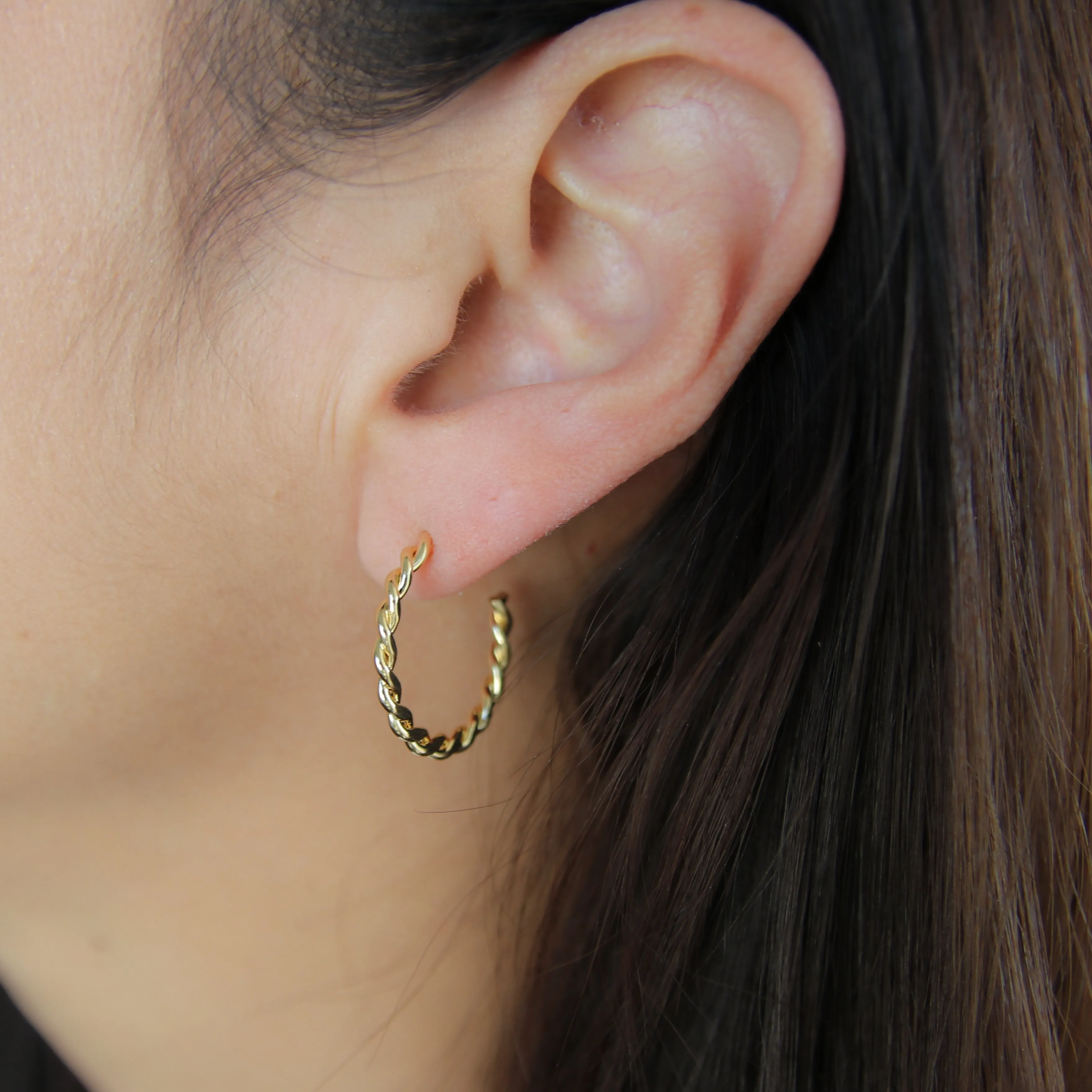 Lazo Hoop Earring