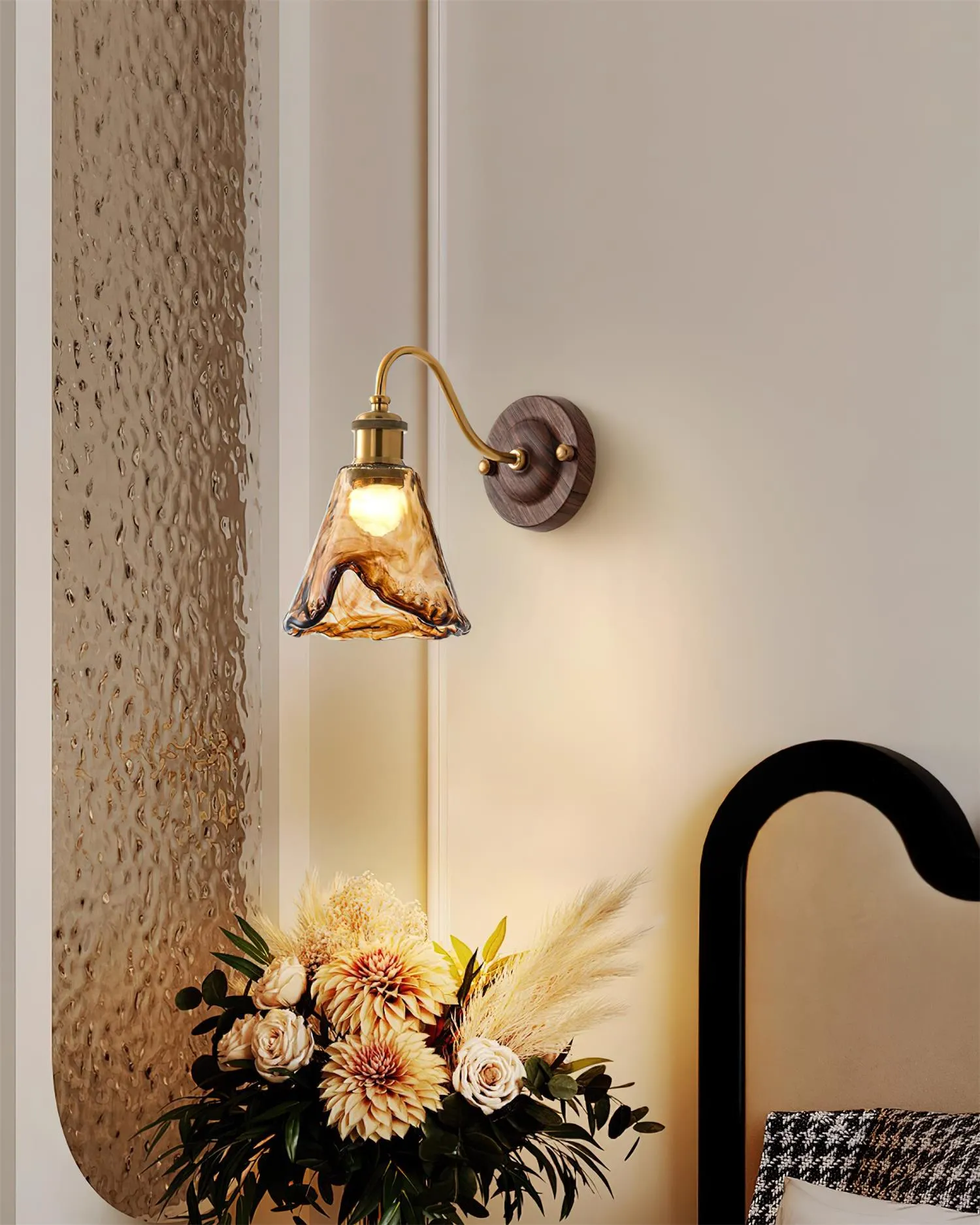 Nalia Amber Wall Lamp