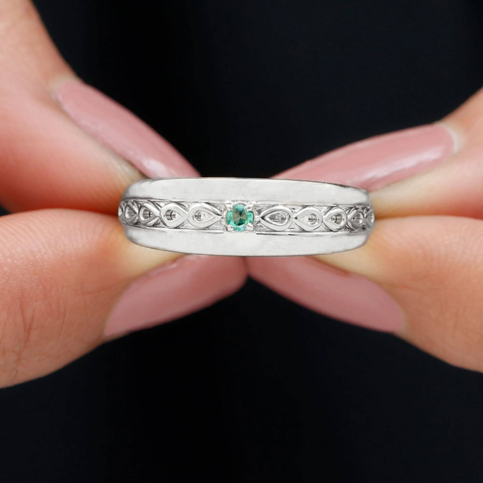 Natural Emerald Designer Band Ring