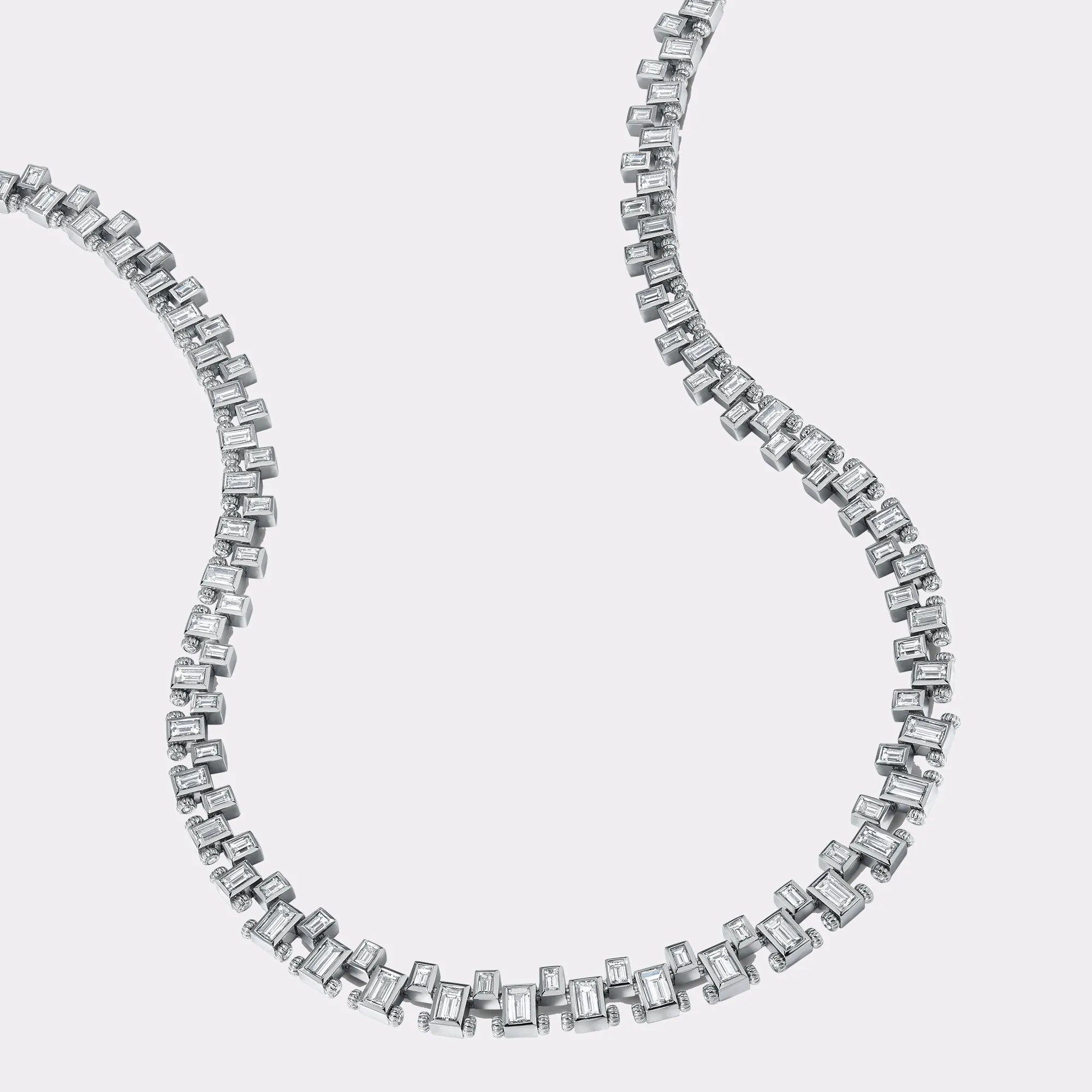 Platinum and Diamond Magna Collar