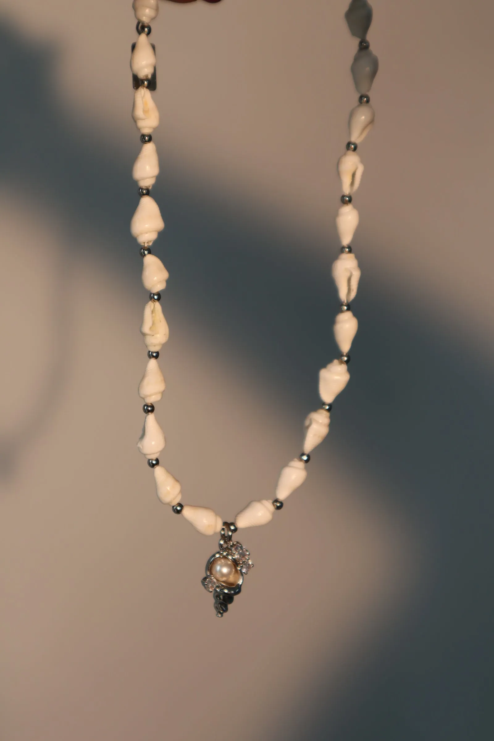 Platinum Plated Natural Shell Pearl Necklace