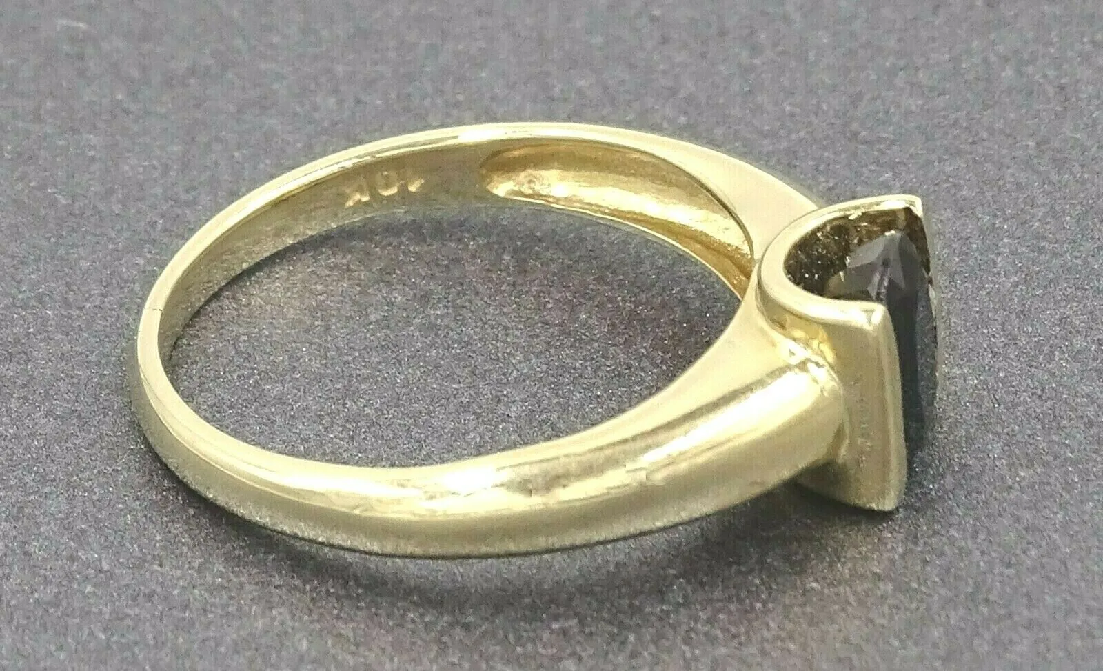 Sapphire 10ct Yellow Gold Ring