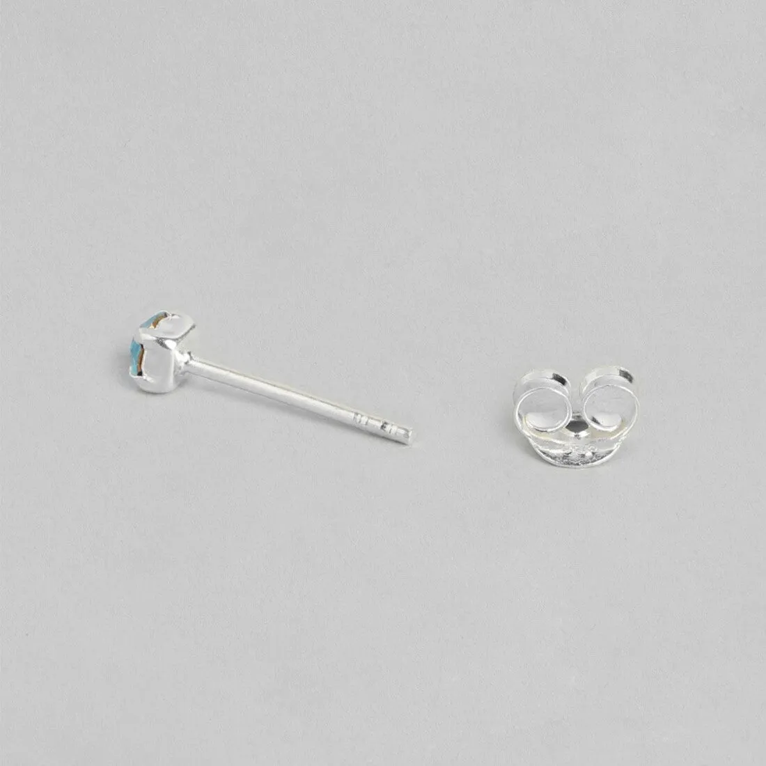 Sapphire Radiance 925 Sterling Silver Stud Earrings